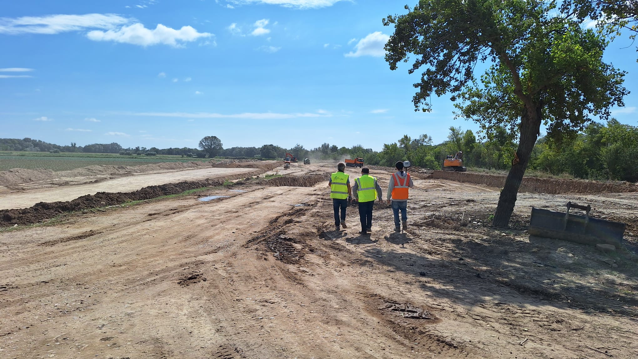 Obras de construcción del azud de El Bocal en Fontellas