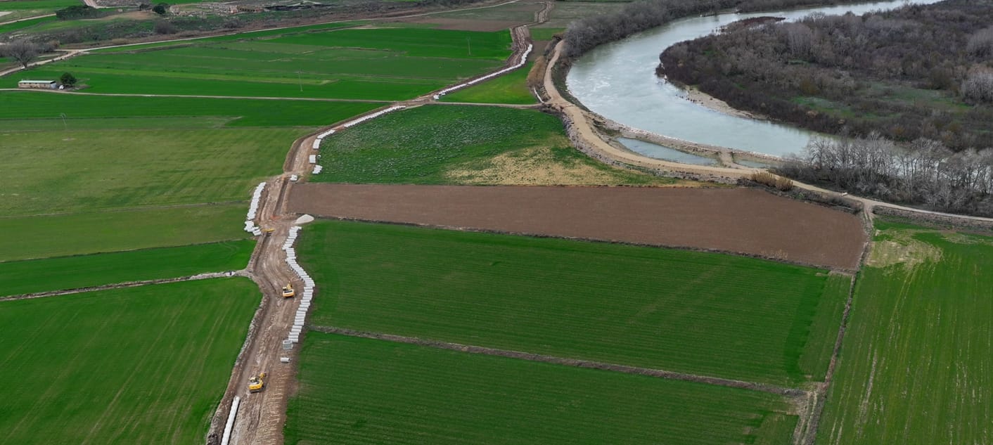 Se inicia la segunda fase de adaptación de la infraestructura de riego en Fuentes de Ebro (Zaragoza)