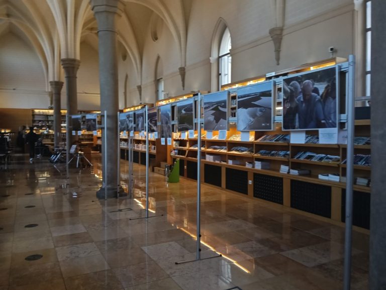 Exposición Cuando el río recupera su espacio. Distribución de las fotografías en el CDAMAZ